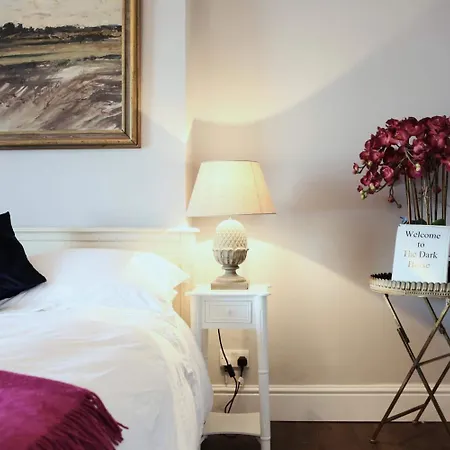 The Dark Horse Pub 宾馆 3*