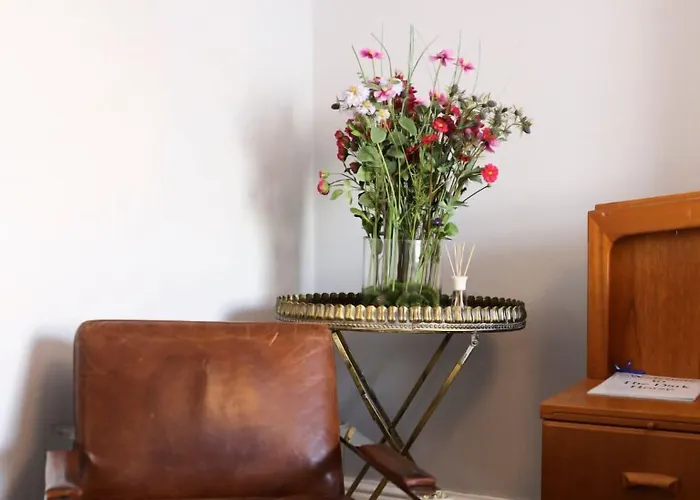 The Dark Horse Pub 3*