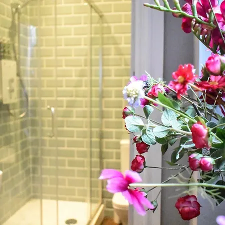 The Dark Horse Pub 3*