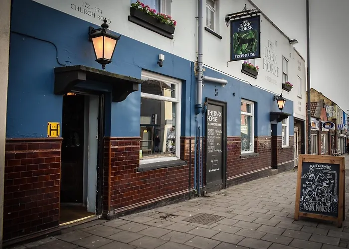 Мініготель The Dark Horse Pub Бристоль